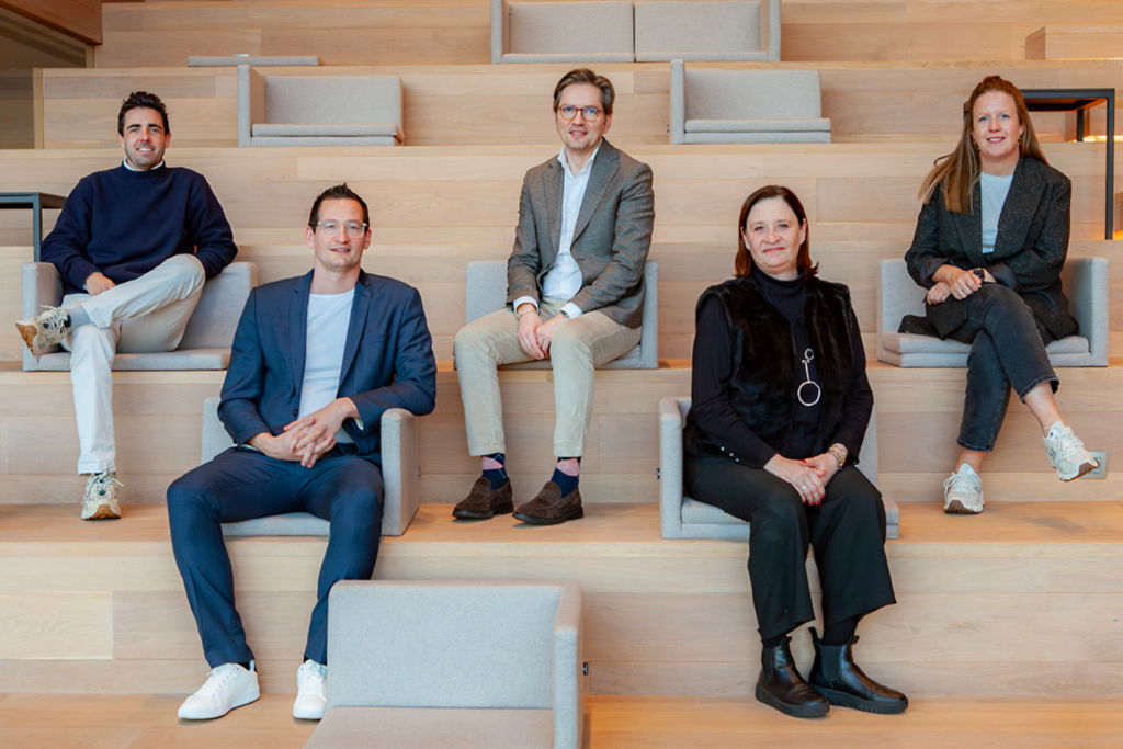 the moris company team